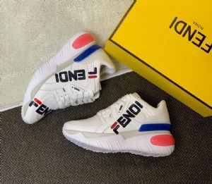 FENDI �ҵ������˶�Ь�����ϵ�Ь原单һ������